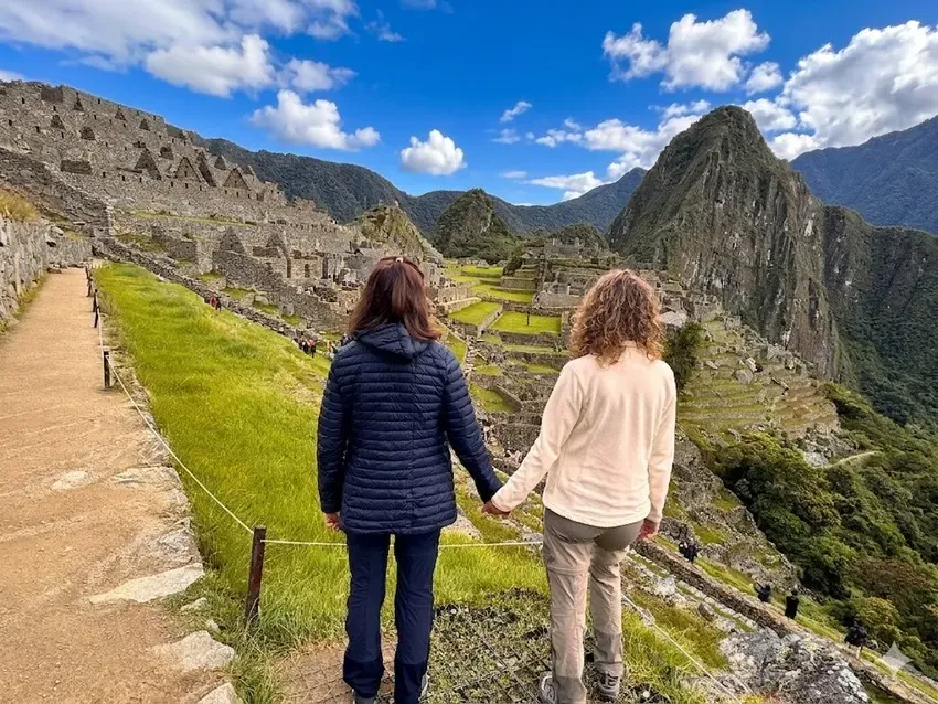 Travelers ready to begin a guided tour of Machu Picchu on Circuit 3